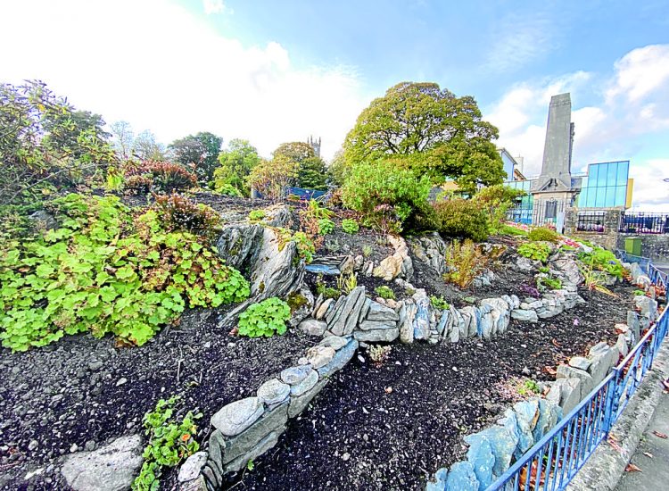 Dynamic duo revitalise Dunoon Castle Gardens