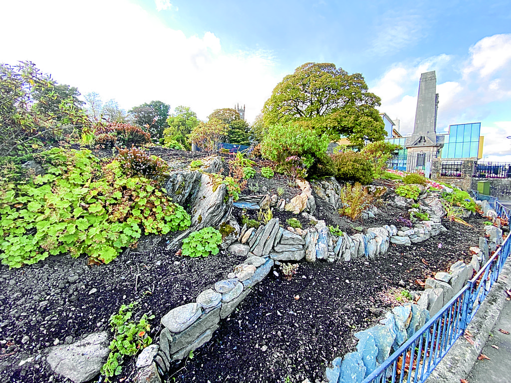 Dynamic duo revitalise Dunoon Castle Gardens