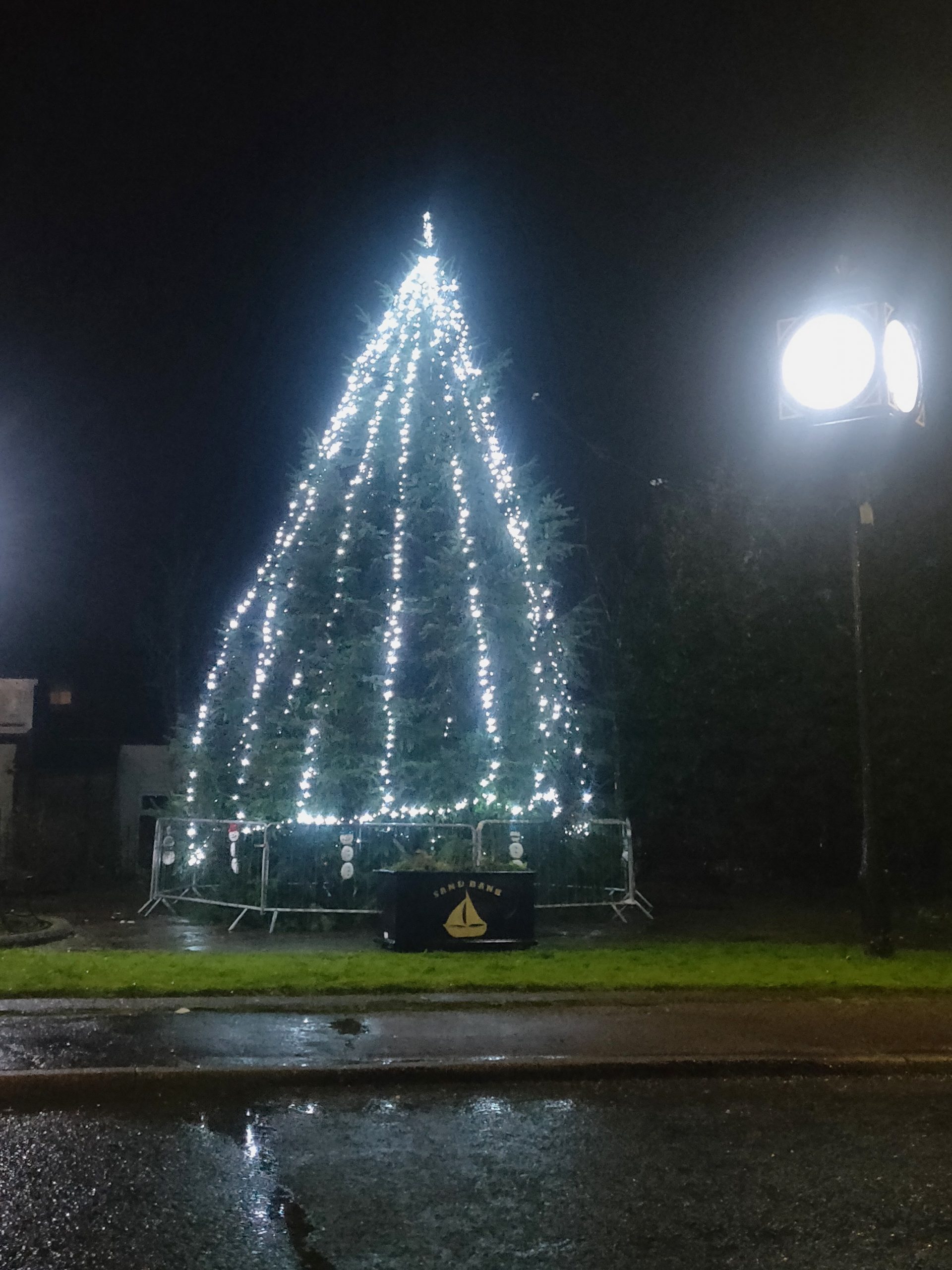 Scenic Sandbank Christmas switch on