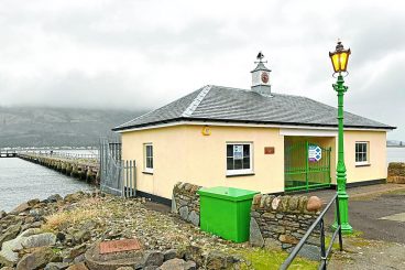 Historic Sandbank pier on the market