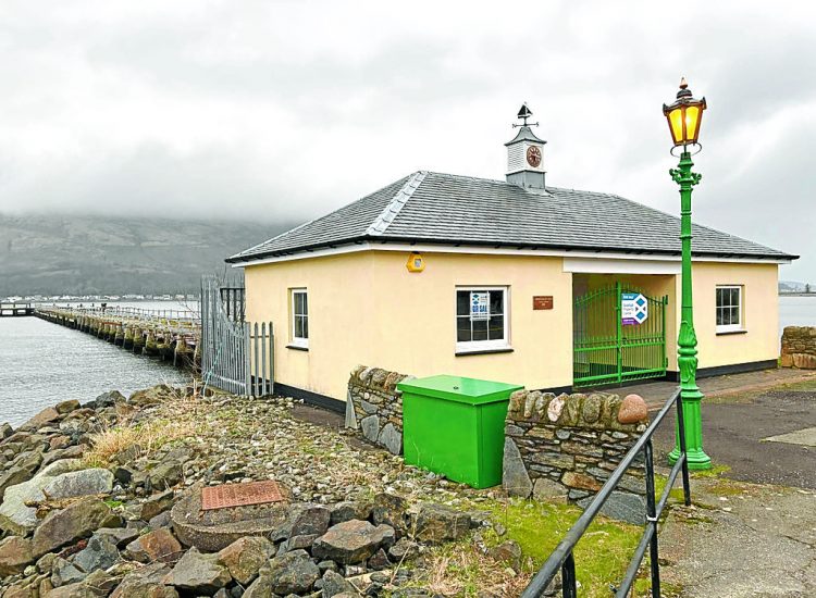 Historic Sandbank pier on the market