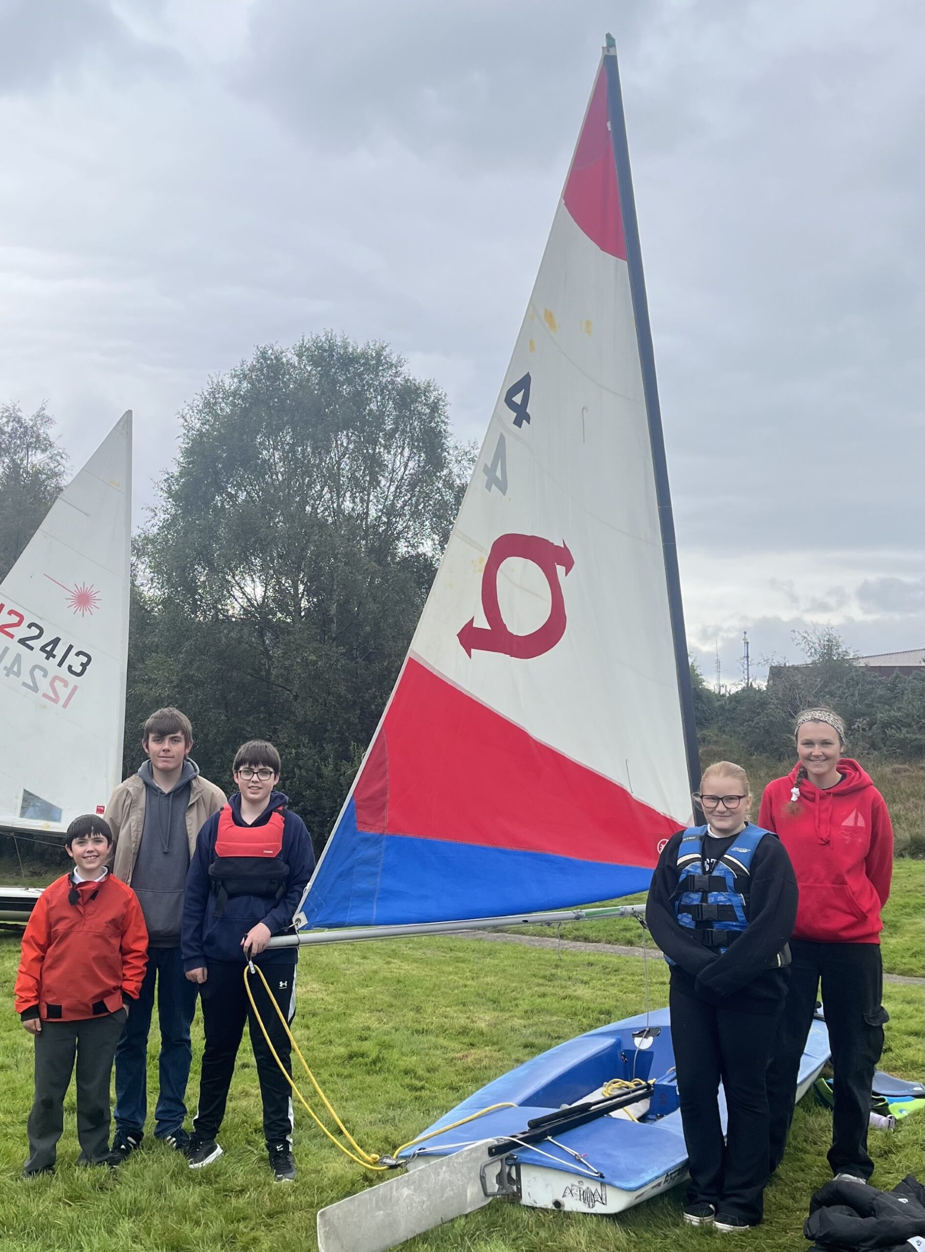 Sailors visit Sandbank Primary