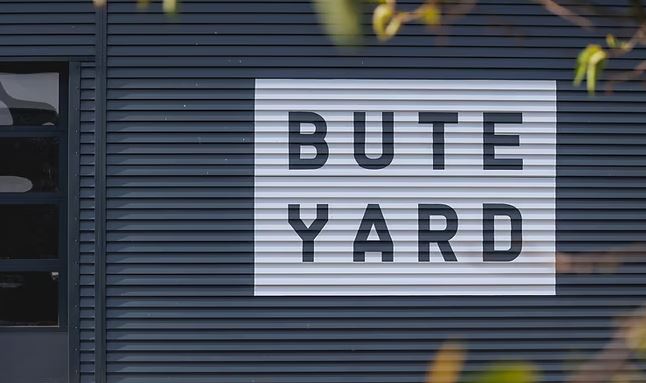 Bute Yard: A day out, inside
