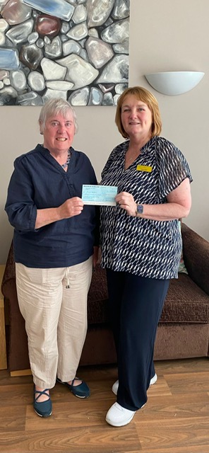 Innellan Women’s Club raises £360 for Cowal Hospice Trust
