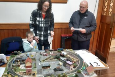 Dunoon modellers steam into Greenock anniversary show