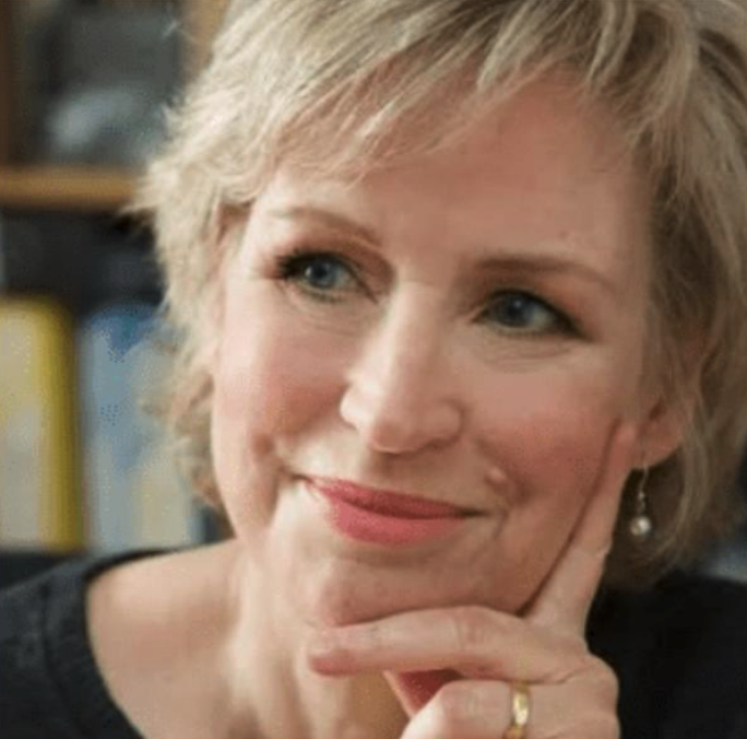 Broadcaster and author Sally Magnusson returns to Dunoon for book event