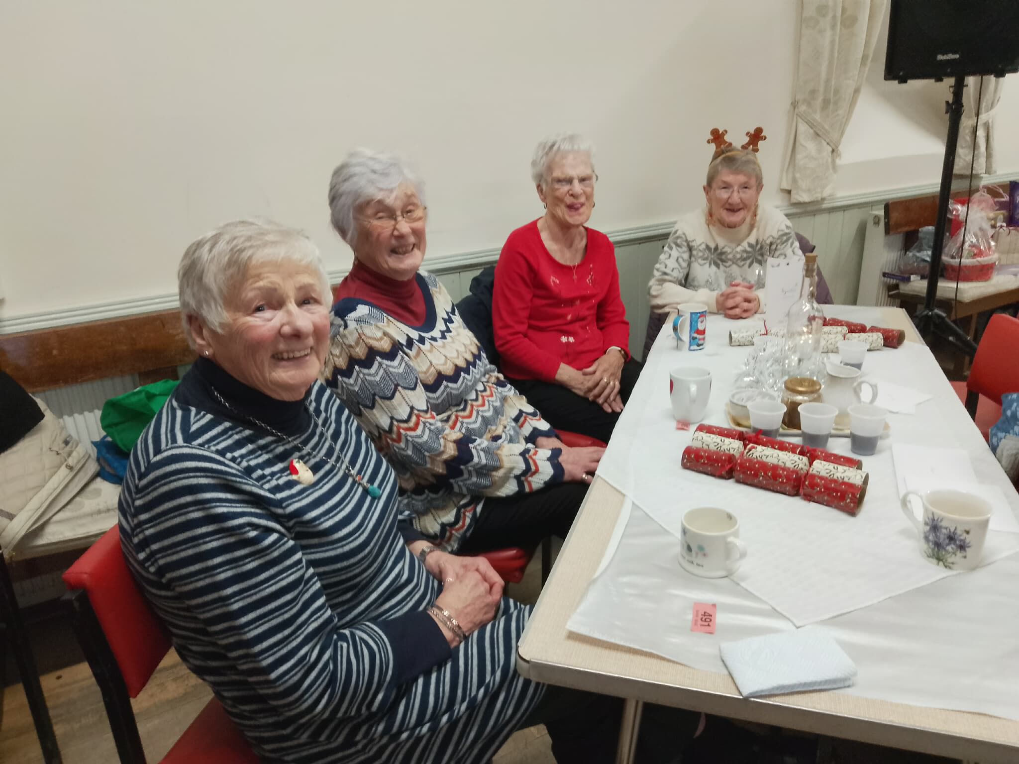 Ardentinny Band brings Christmas cheer to Senior Citizens’ Club