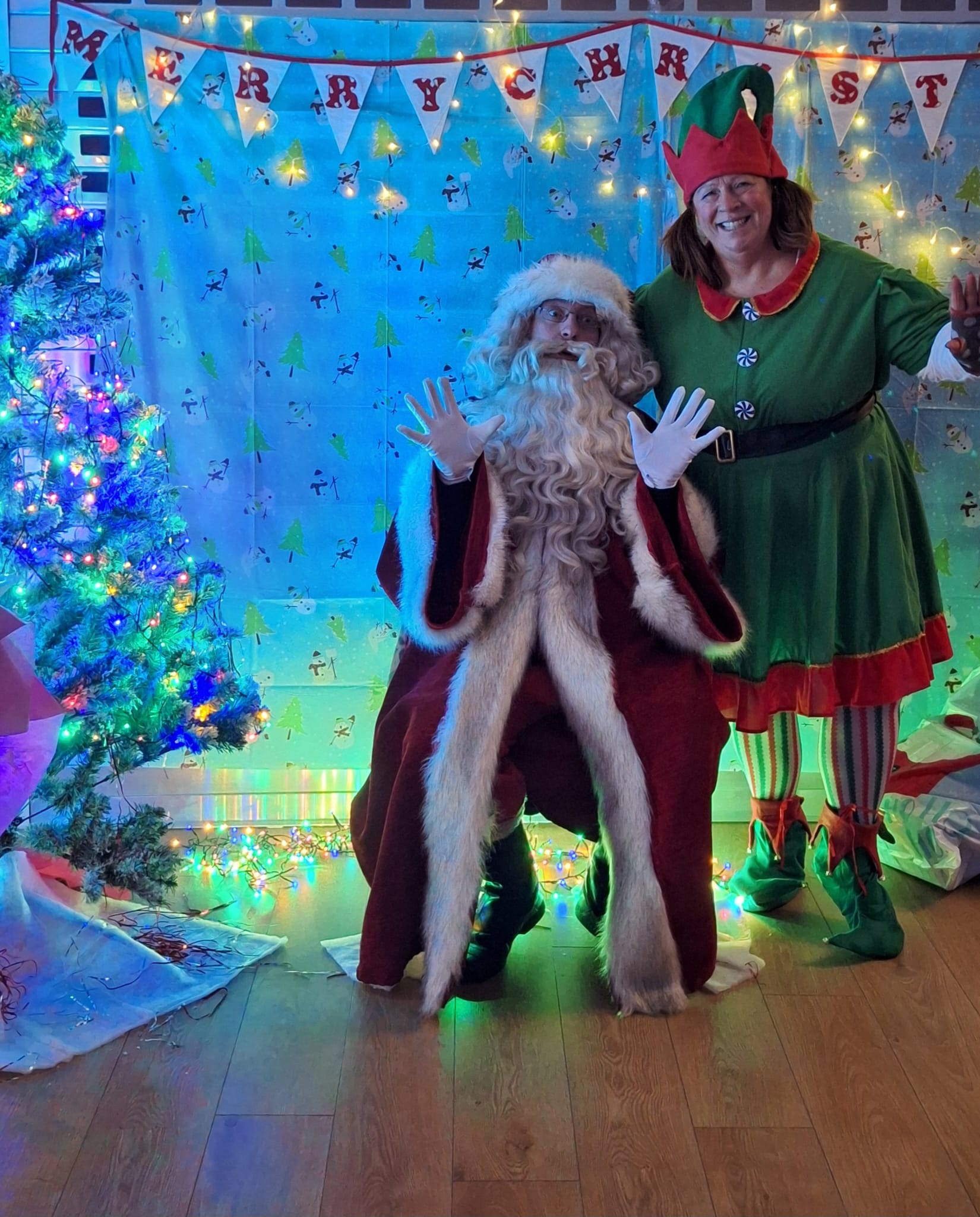 DUNOON DAZZLES - Festive season officially lights up town