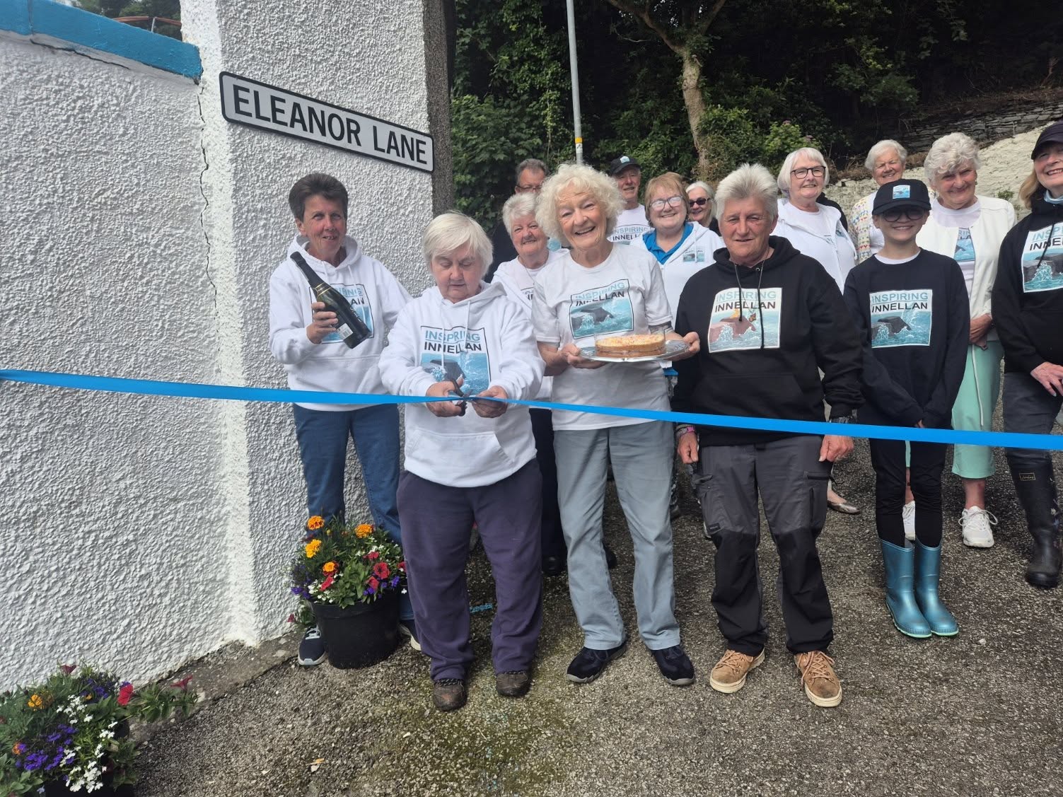 Local groups celebrate success in 2025 “It’s Your Neighbourhood” Awards