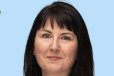 Dunoon Performer Takes on Iconic Role in Shirley Valentine