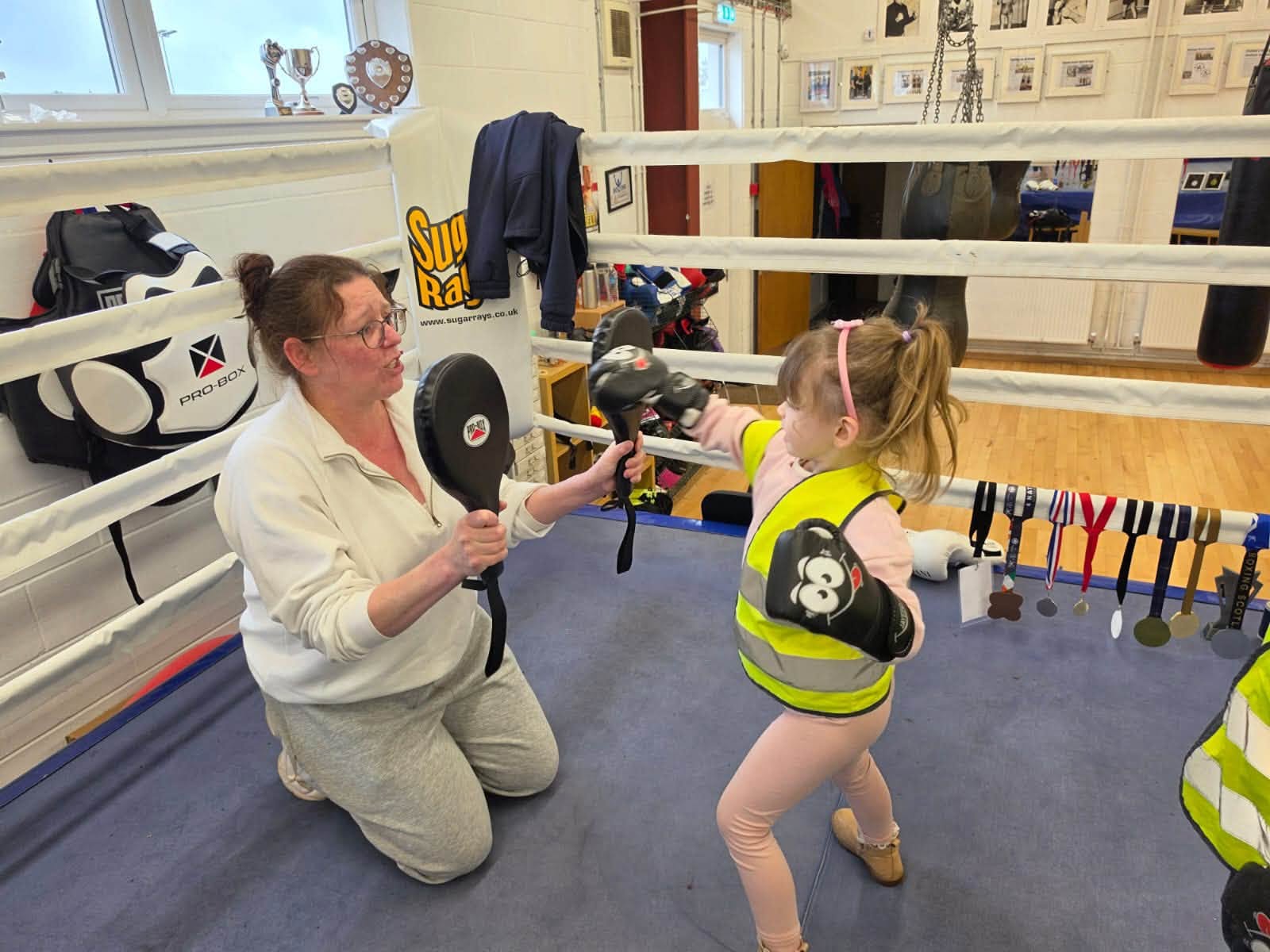 Dunoon Amateur Boxing Club show toddlers the ropes