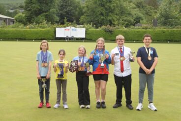 Young bowlers honoured at end-of-season awards