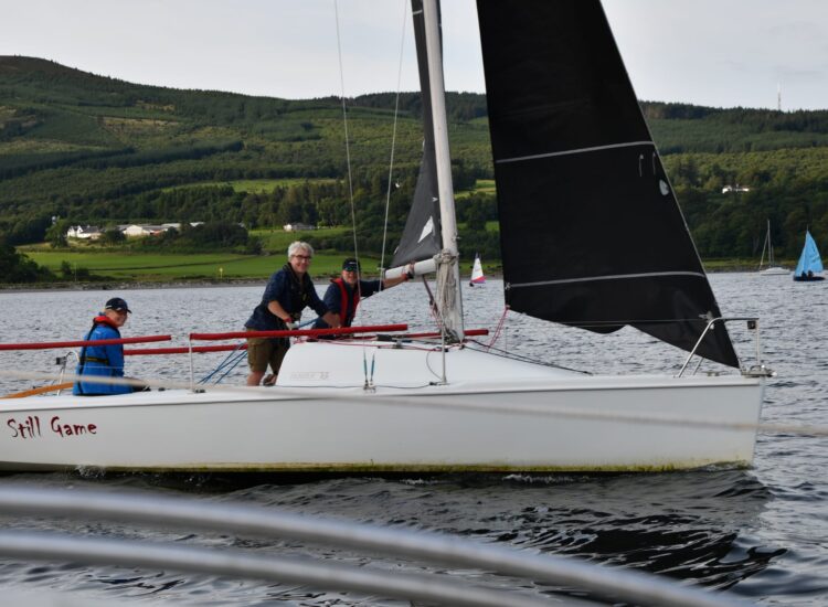 Toward sailors take on individual Bute challenge