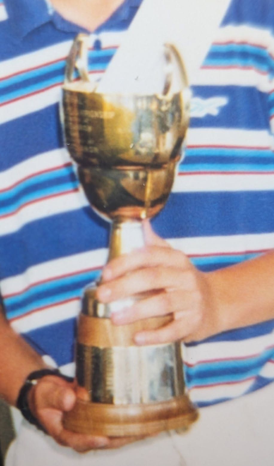 Cowal Golf Club appeals for help to reclaim missing junior trophies
