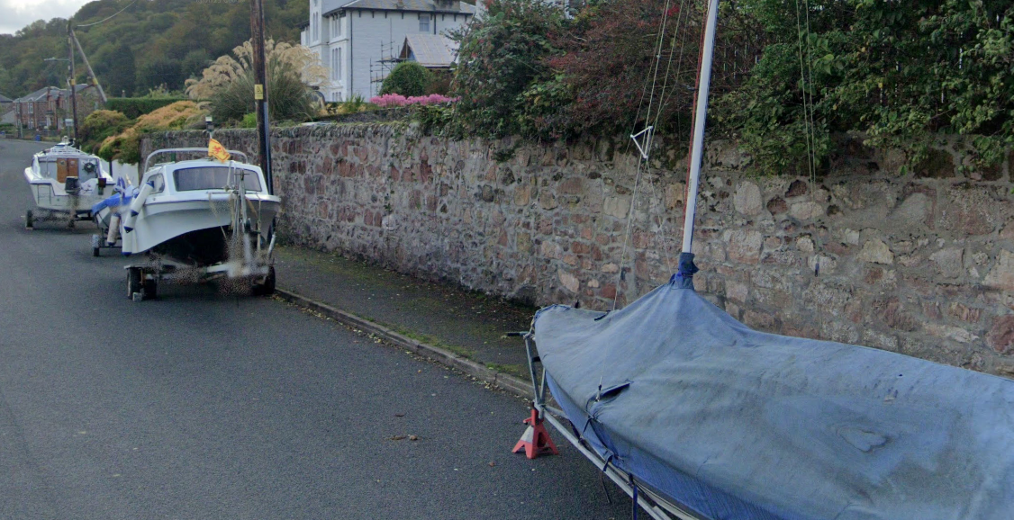 Council warns Kilchattan Bay boat owners to move vessels or risk removal