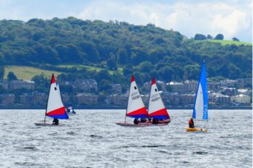Toward Seasports Club enjoys busy weekend on the water