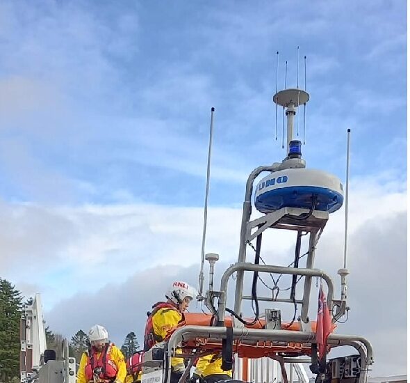 Tighnabruaich lifeboat assists yacht off Ayrshire coast