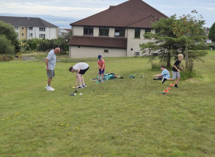 Cowal Golf Club to host free shinty and golf camp