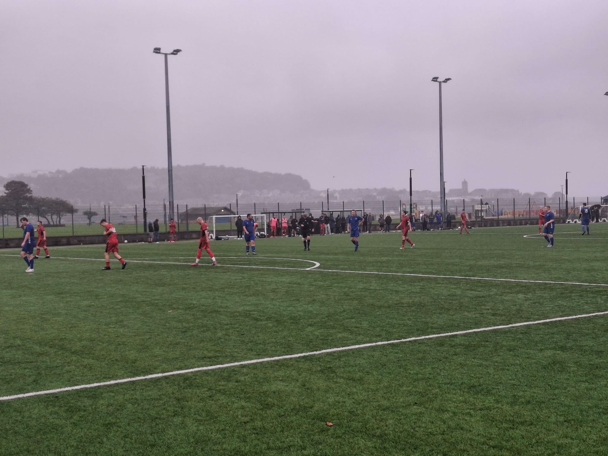 Dunoon dominate in cup debut