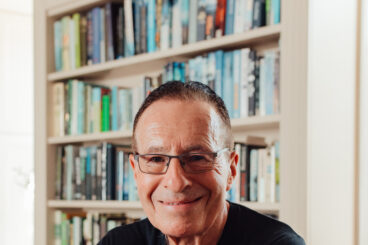 Bestselling crime author Peter James to visit Dunoon